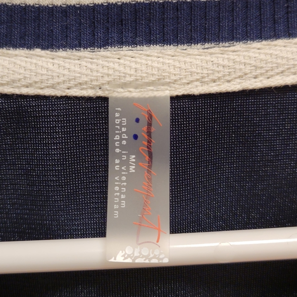 Free People Movement Happy Camper Tee Navy Sports Jersey NWOT - Picture 7 of 8